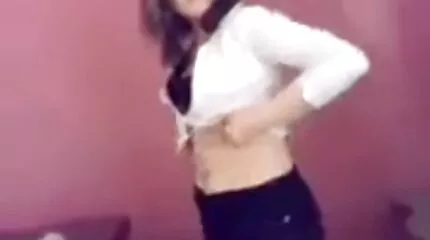 आदमी चूमा बिल्ली के साथ बड़े स्तन और कमबख्त बछिया बिस्तर पर इंग्लिश वीडियो सेक्सी मूवी