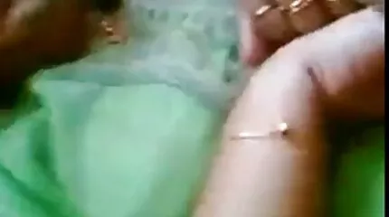 चुंबन के नशे में इंग्लिश सेक्सी वीडियो फुल मूवी रूसी छात्र मालिश के दौरान