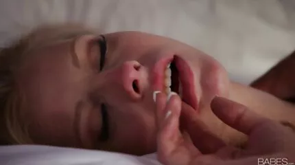 उड़ाने और सवारी के सेक्सी मूवी इंग्लिश में बाद पूर्ण बिल्ली उंगलियों